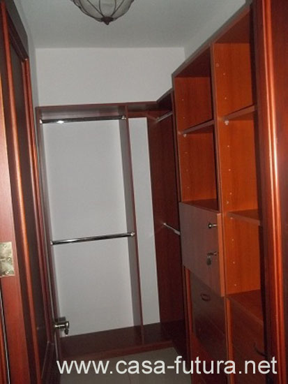 6 Walk in closets (2)